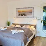 Strand-Gut, 12-29